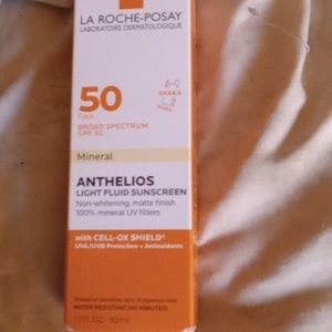 LA ROCHE POSAY  ANTHELIOS 50 Face MINERAL SPF 50 1.7OZ